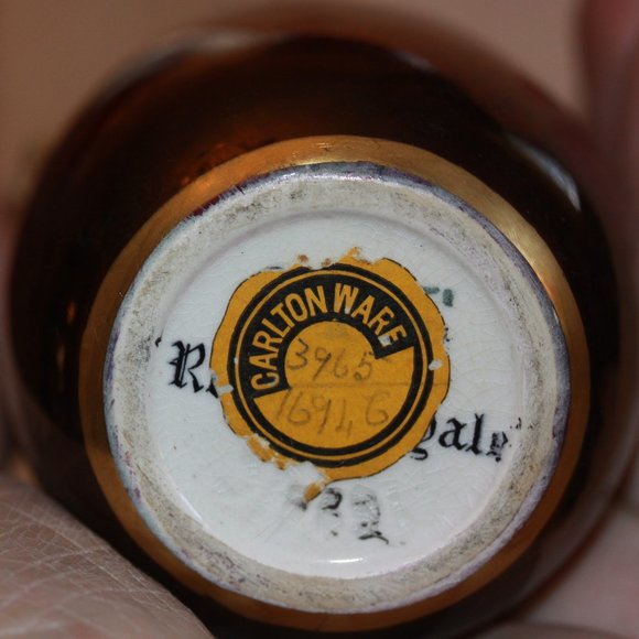 Vintage Carlton Ware Rouge Royale Small Vase Made in England - Picture 3 of 4